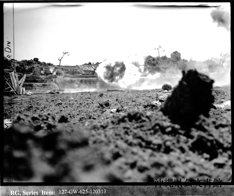 戦争写真 兵士と大砲 セピア調　戦前高射砲 八八式七糎野戦高射砲 - Wikiwand